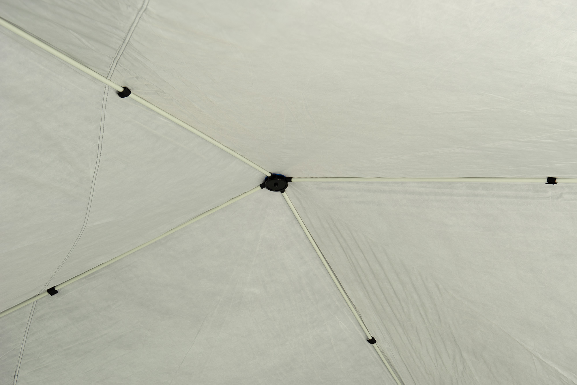 Палатка Куб "CONDOR" зимняя утепленная 2,0 х 4,0 х 2,15 зеленый/белый Палатка Куб "CONDOR" зимняя утепленная 2,0 х 4,0 х 2,15 зеленый/белый