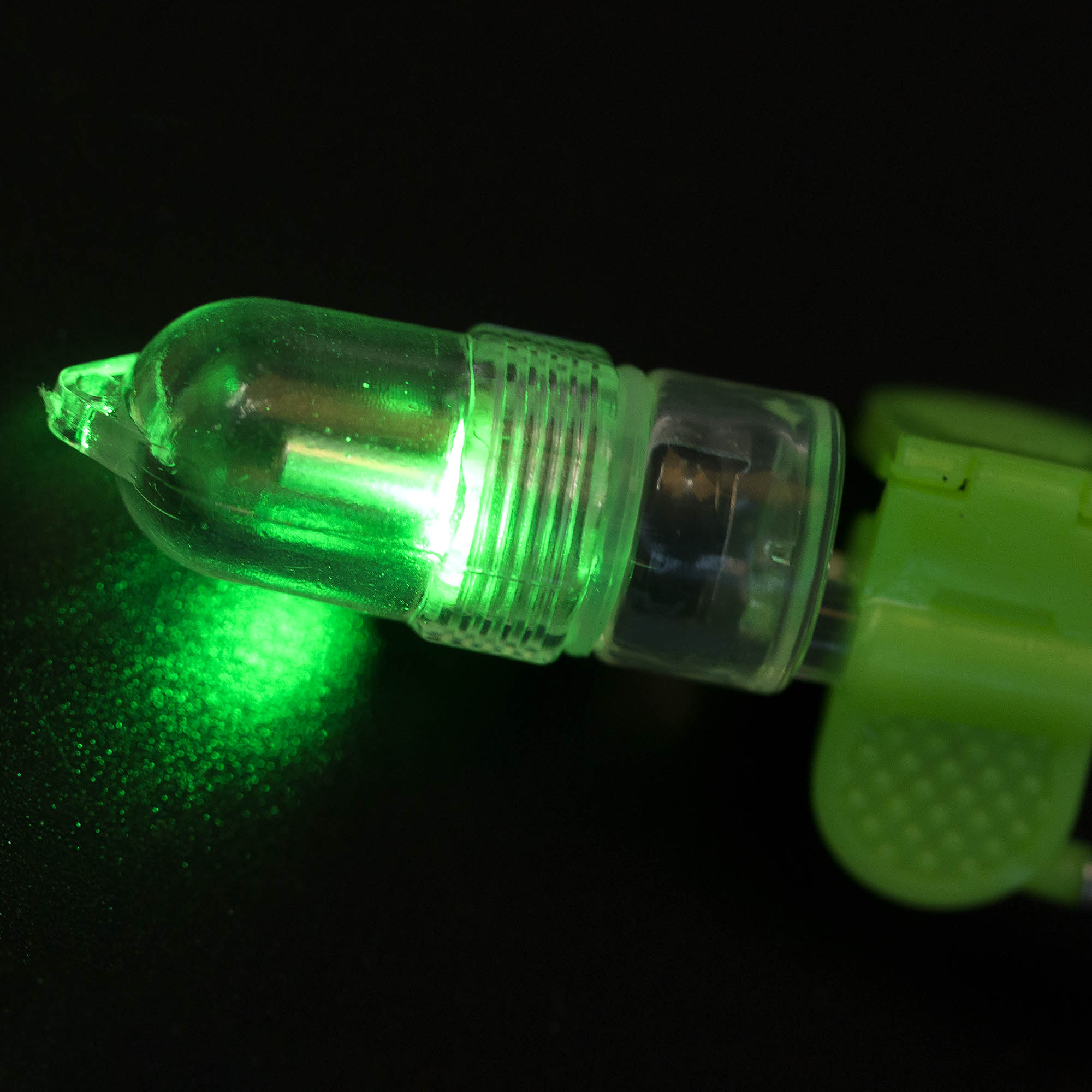 Бубенчик с пластиковым зажимом, двойной со светлячком (1 шт) блистер Бубенчик с пластиковым зажимом, двойной со светлячком (1 шт) блистер