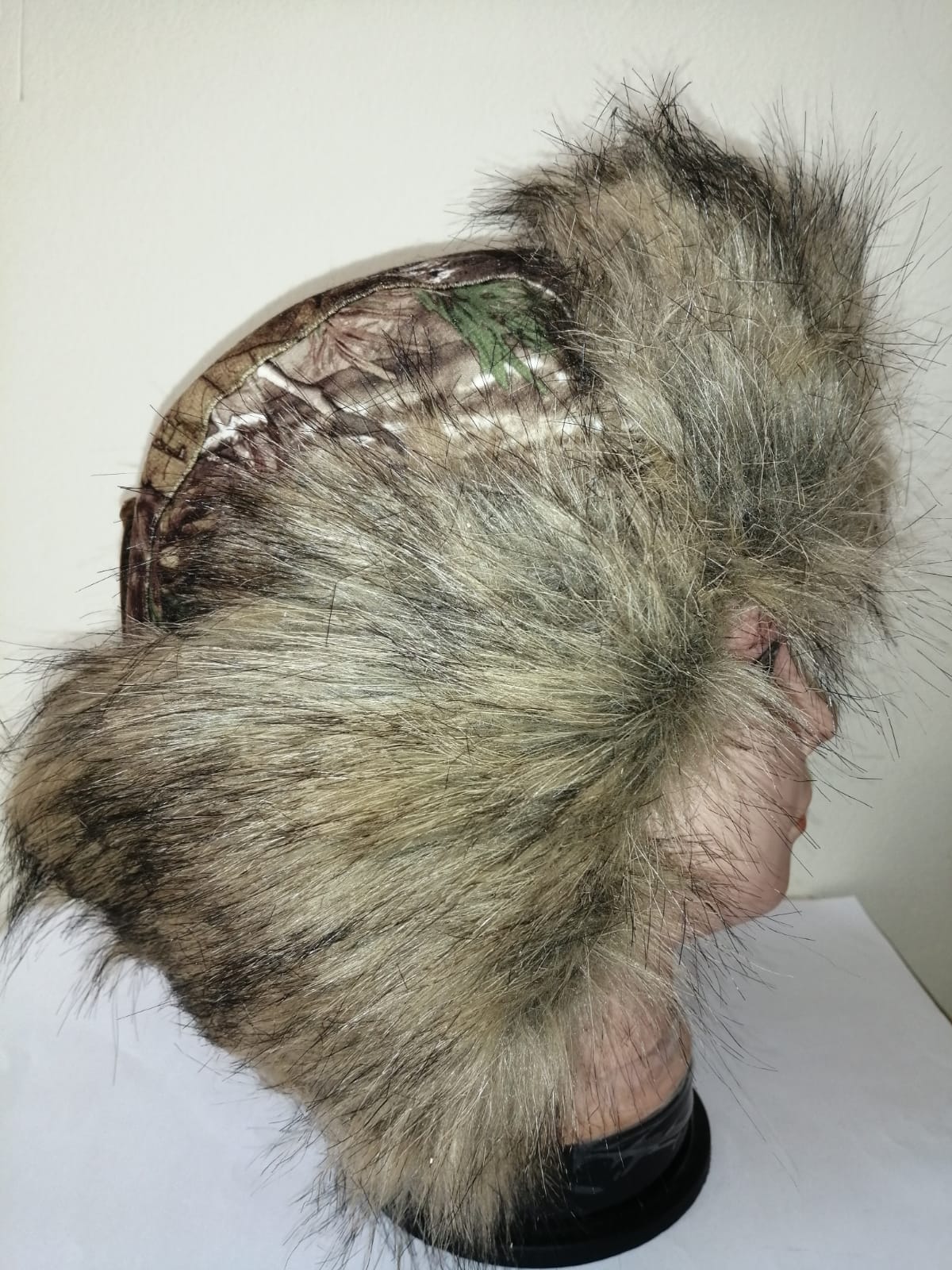 Шапка ушанка с искуственным мехом Шапка ушанка с искуственным мехом