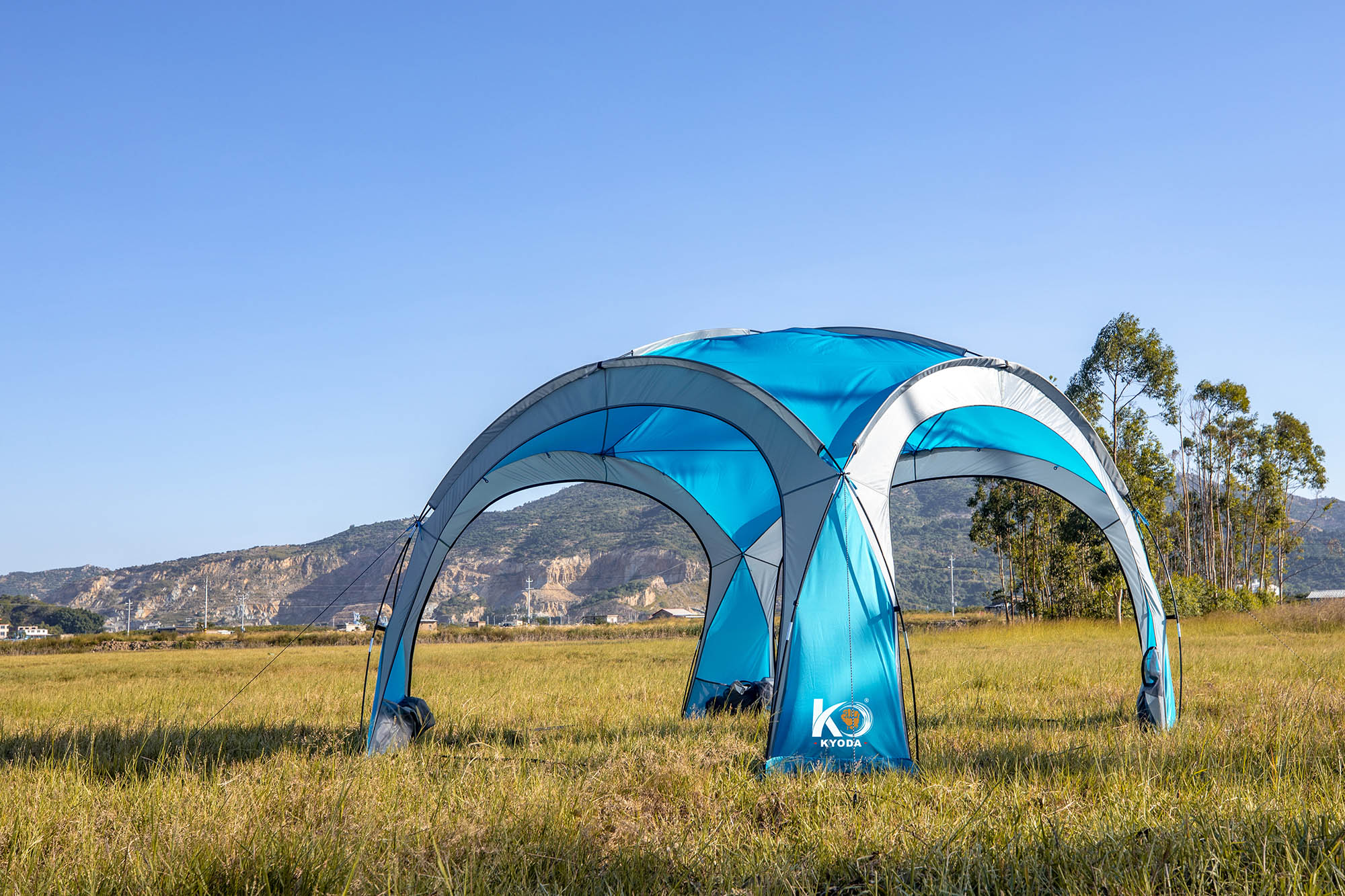 Шатер туристический KYODA 4 стороны, открытый, р.350*350*230 см Шатер туристический KYODA 4 стороны, открытый, р.350*350*230 см